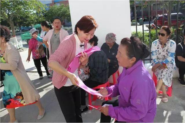 小猫钓鱼游戏龙王版有船
